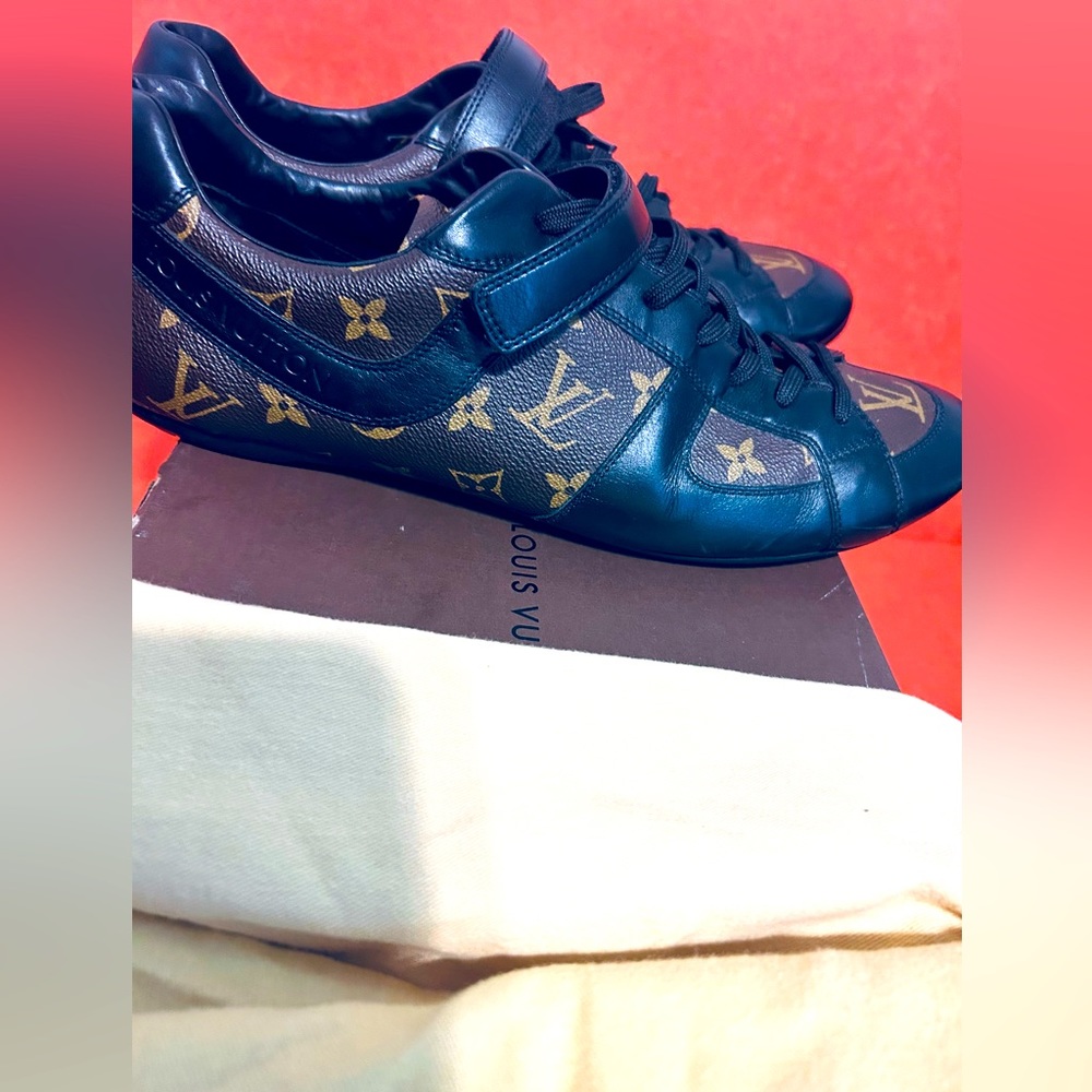 Louis Vuitton Global Trotter Classic Sneakers